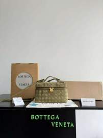 Picture of Bottega Veneta Handbags _SKUfw225797343fw